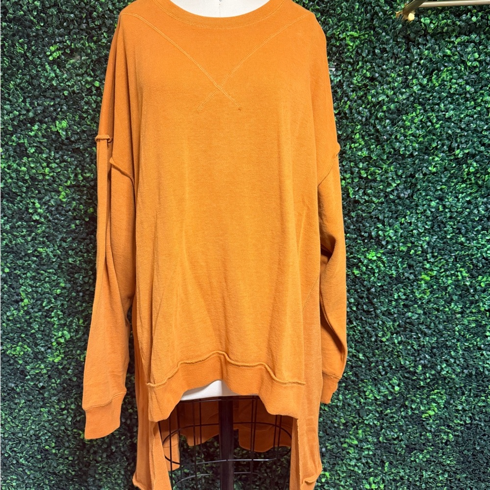 Fantastic Fawn - Oversized Rust Orange High-Low Sweatshirt
